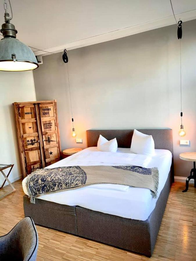 Kunstwerk B Otel Trossingen Dış mekan fotoğraf