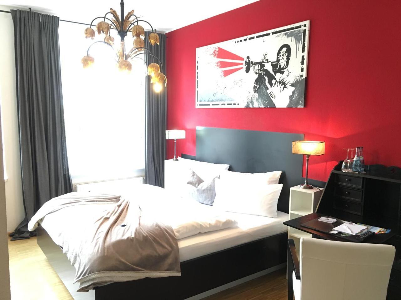 Kunstwerk B Otel Trossingen Dış mekan fotoğraf